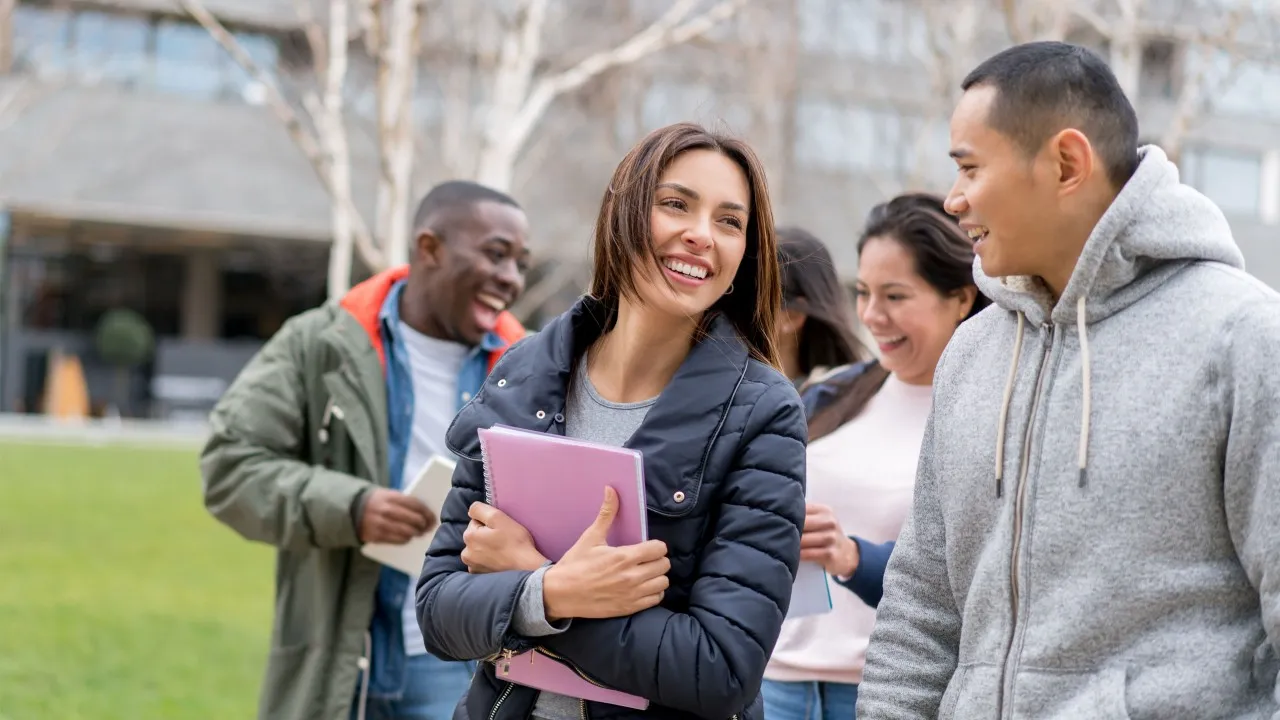 Top 10 Best Scholarships for Czech Students