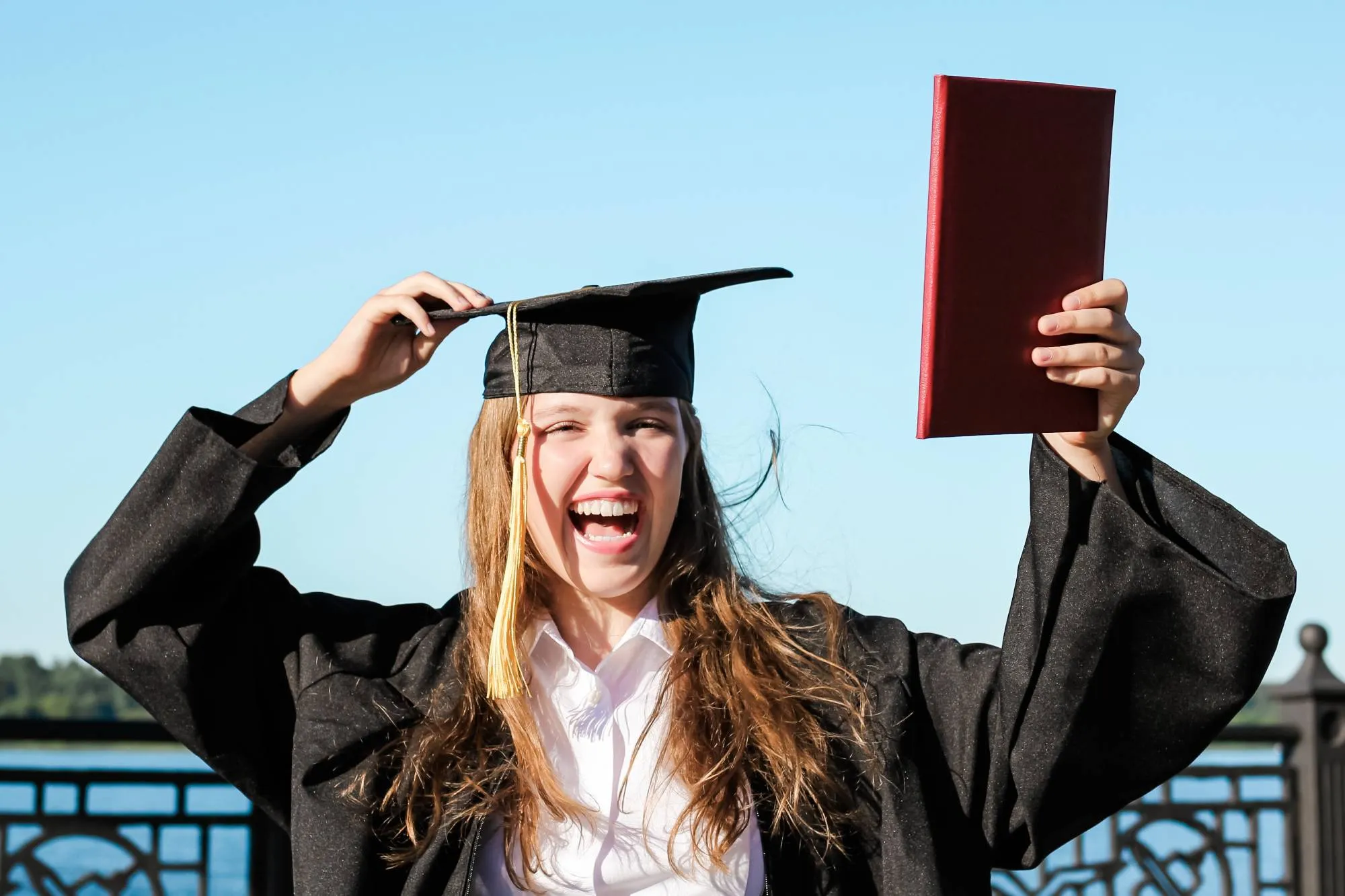 Top 10 Best Scholarships for Bruneian Students